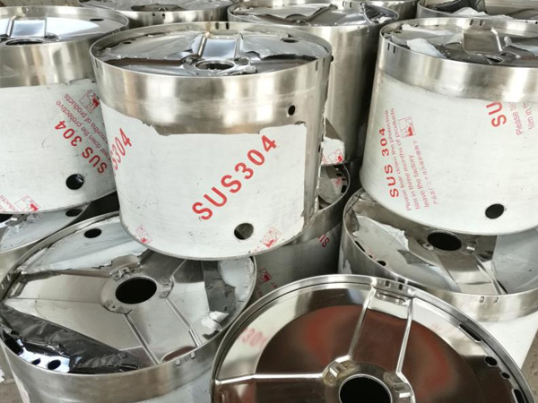 XGQP-SX全自動(dòng)洗脫烘一體機(jī)（上烘下洗）系基于將水洗機(jī)、脫水機(jī)、烘干機(jī)有機(jī)整合